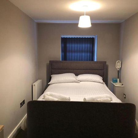 Charming 2-Bed Apartment In Christchurch Christchurch  Exterior foto